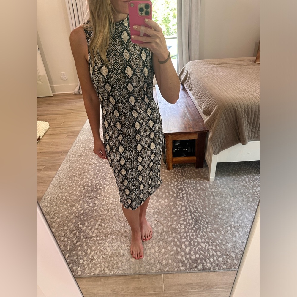 Caution to the Wind. Snake-print dress. Medium.